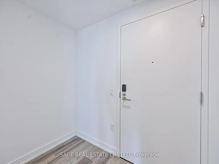 6 Chartwell Rd #509 — Photo 8