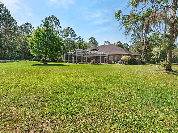 2nd image of 225 Scenic Dr NW