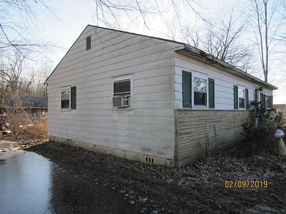3rd image of 14757 E Broad St