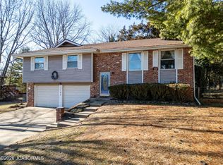 1702 S Country Club Dr, Jefferson City, MO 65109