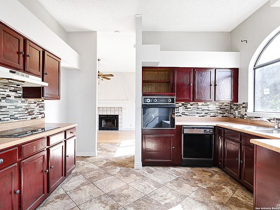 5th image of 5986 Sunrise Bend Dr