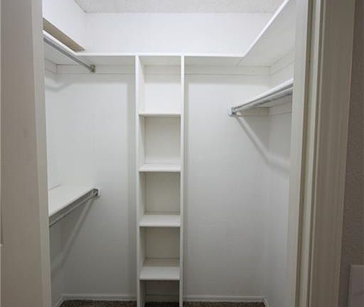 3rd image of 1701 Plumb Dr