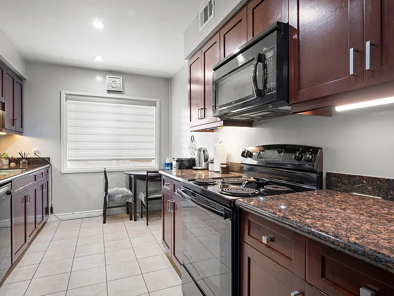 1126 N Central Ave #102 — Photo 9