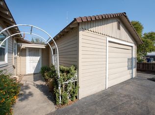 395 N Argyle Ave, Clovis, CA 93612