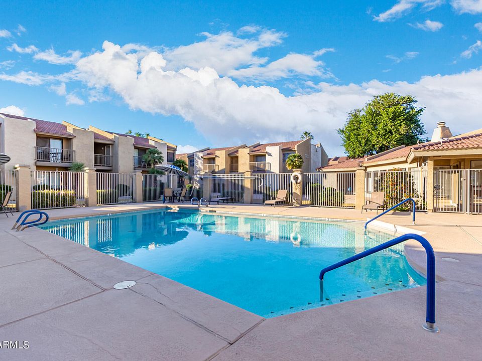 1st image of 1111 E UNIVERSITY Drive #203