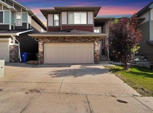 149 N Saddlestone Dr NE, Calgary, AB T3J 0W3