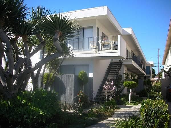 1st image of 12545 Pacific Ave #7