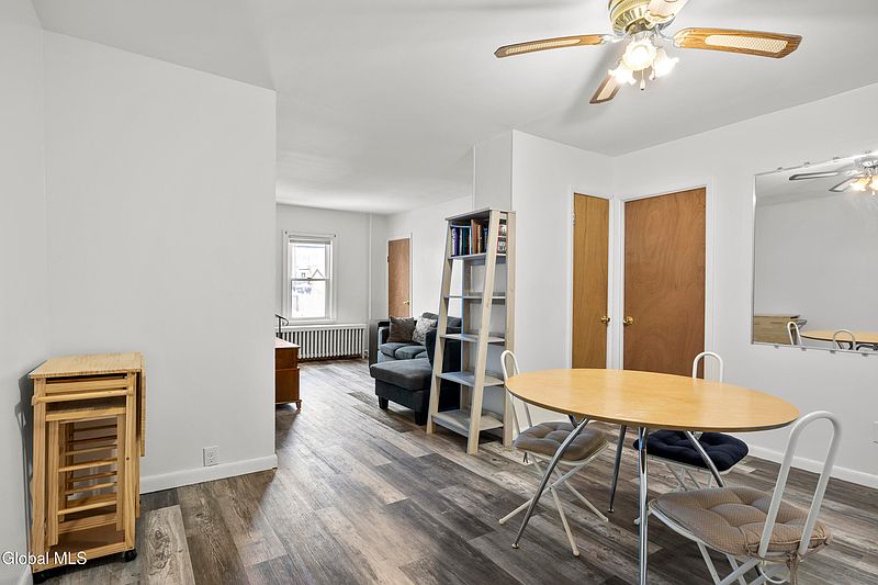 5th image of 25 Chestnut Street