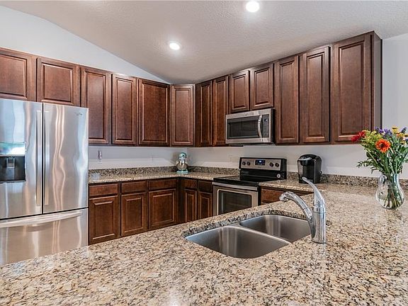 3rd image of 6510 Bradford Hill Ct