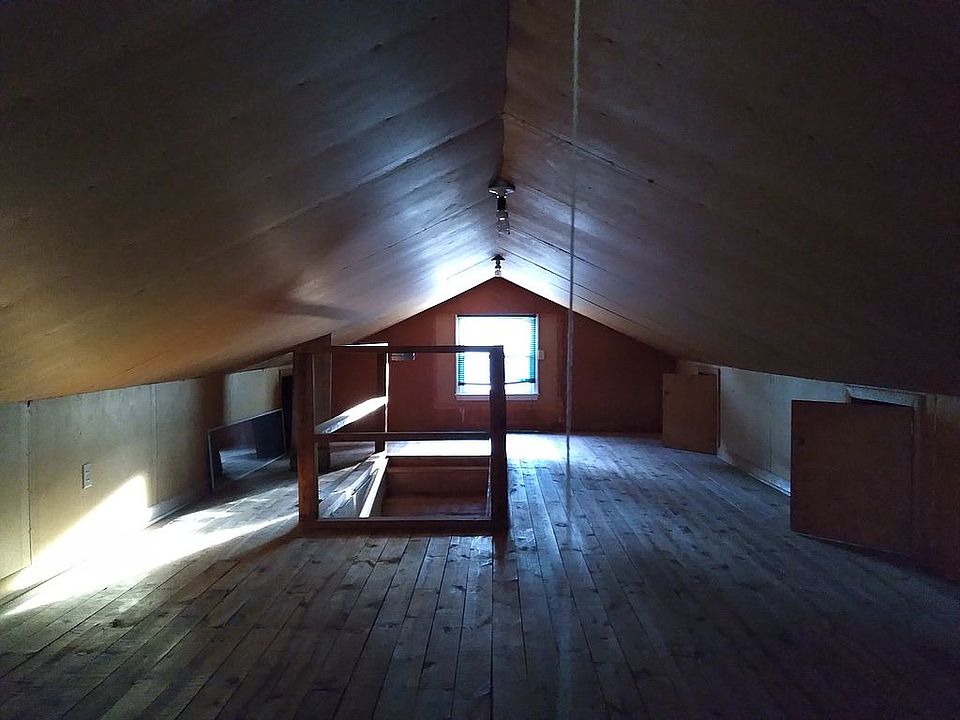 1st image of 132 Ashwood St