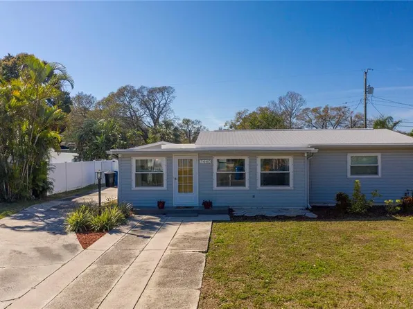 7440 Orpine Dr N, Saint Petersburg, FL 33702