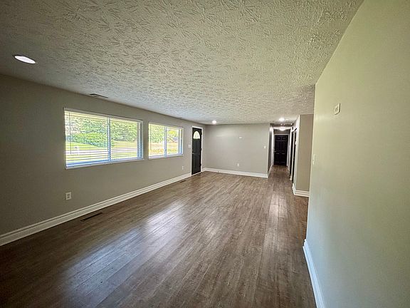 3rd image of 9271 Shawhan Dr