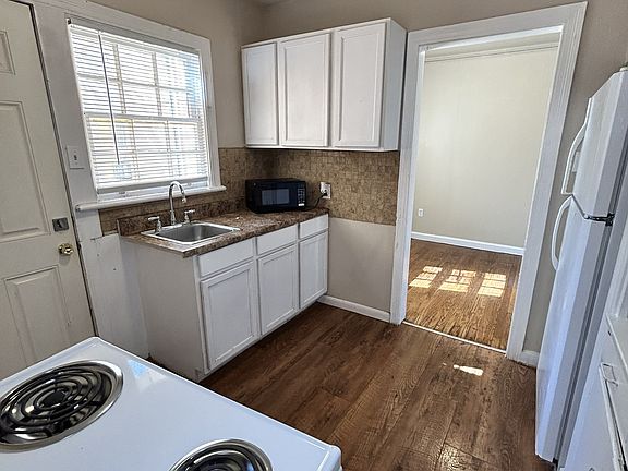 5th image of 1604 Avenue W #5