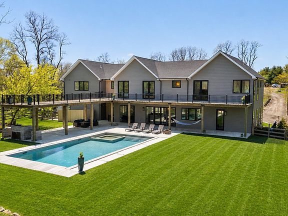 2nd image of 360 West Lane