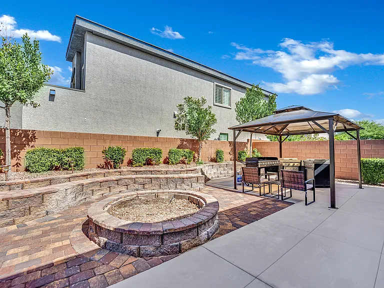 8664 Indigo Spring Rd — Photo 31