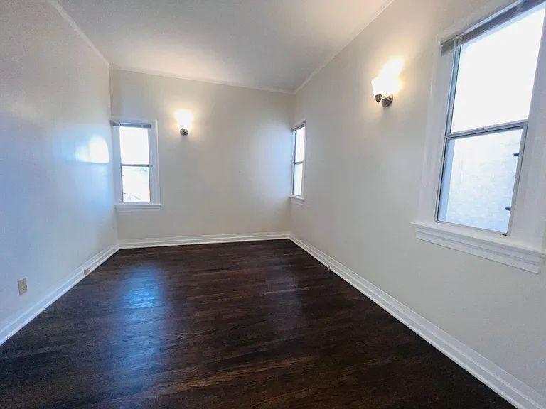 1218-1224 S Averill Ave — Photo 13
