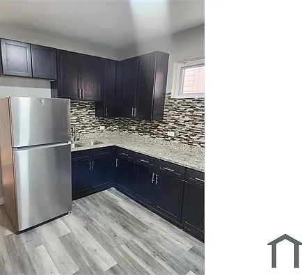 8008 S Escanaba Ave #1-2 — Photo 11