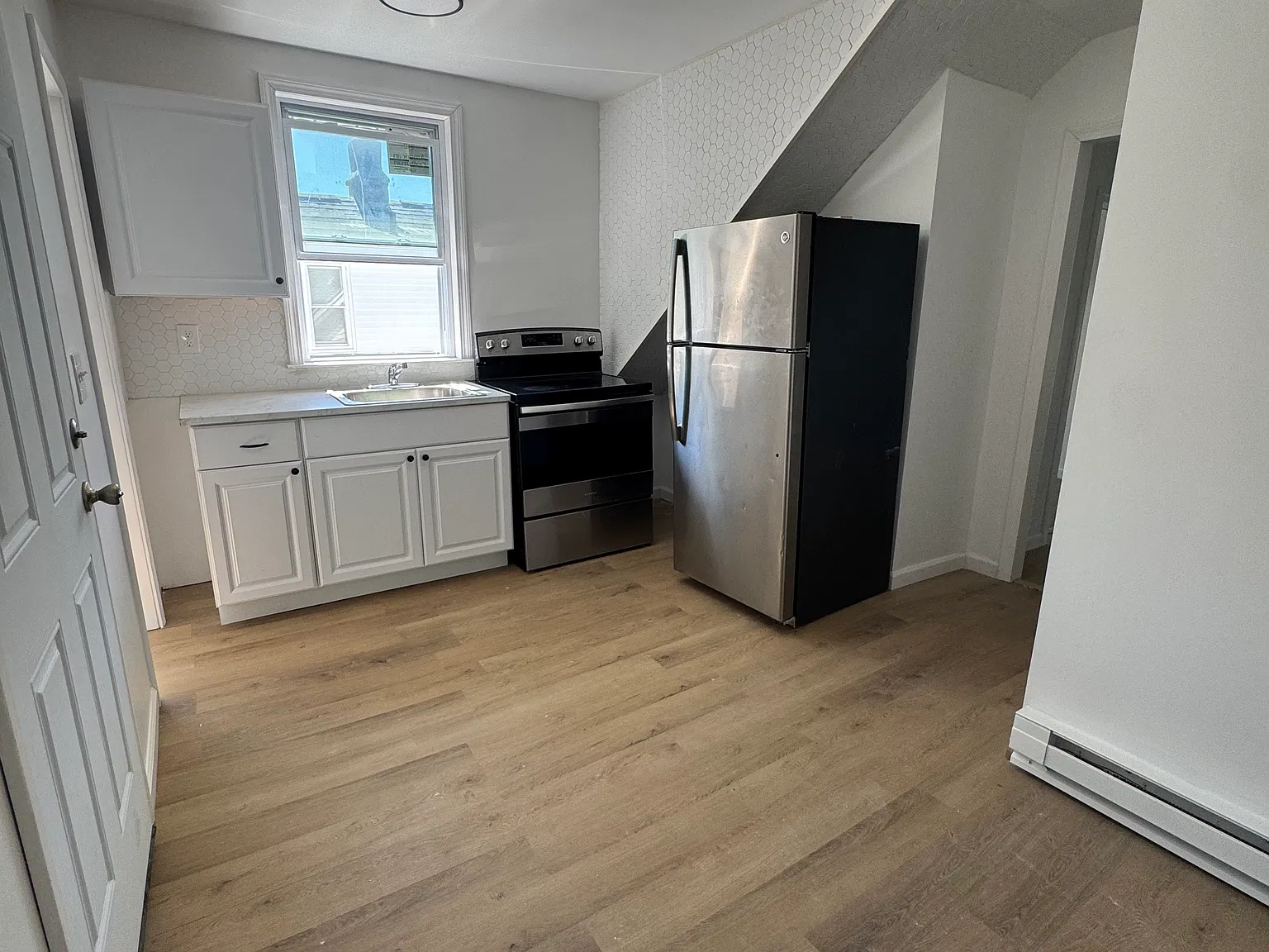 2 bed, 850 sqft, $1,850 — Photo 1