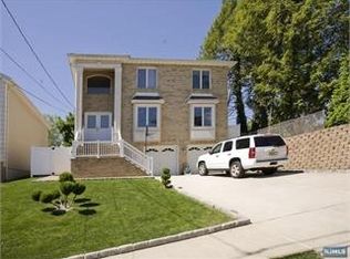 440 Jefferson Ave, Hasbrouck Heights, NJ 07604