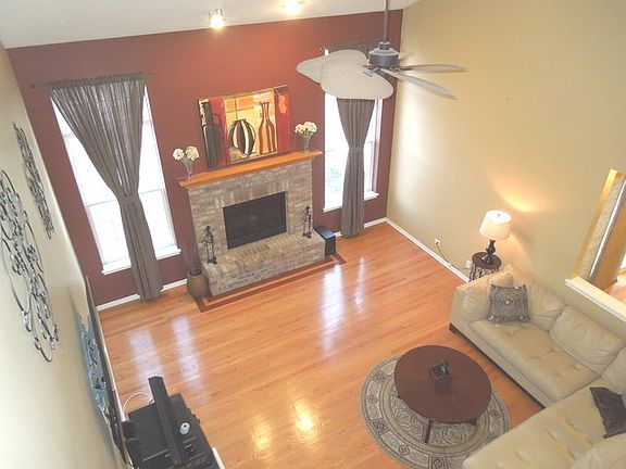2nd image of 16362 Fairfield Dr