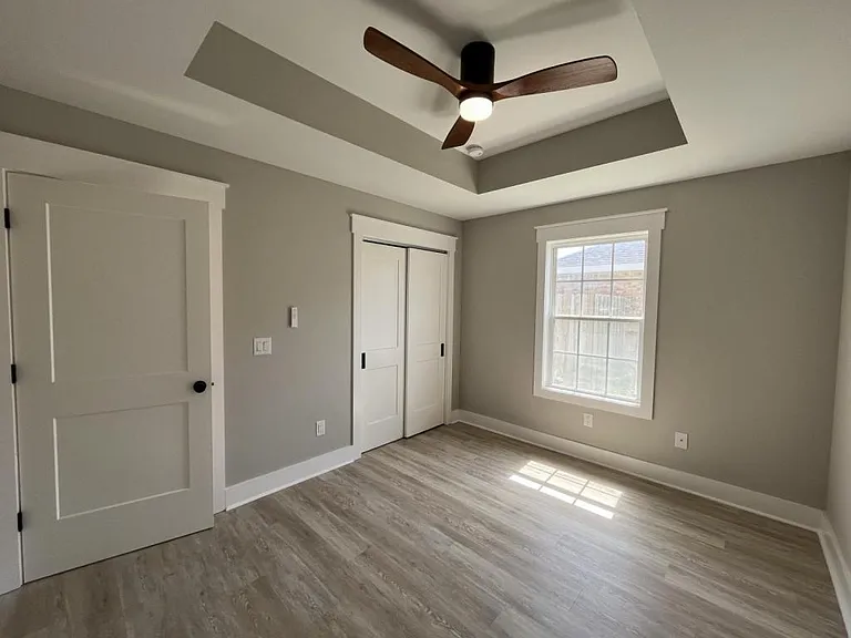 4840 McCall Ln — Photo 40