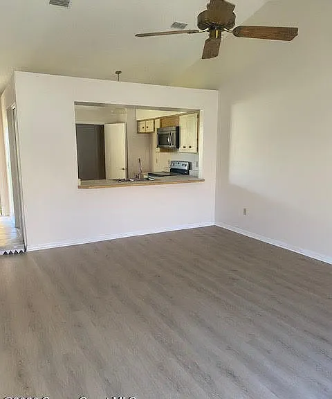 2960 Clearlake Dr #3 — Photo 3