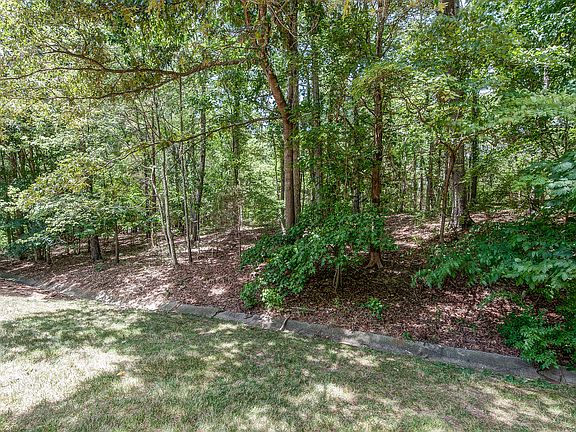 5th image of 528 Stratfordshire Dr #154