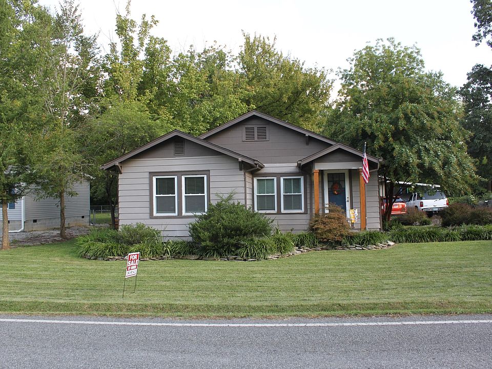 1st image of 2510 NE Fair Dr