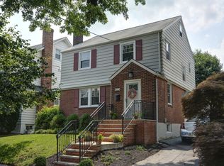 27 Lowell Ter, Bloomfield, NJ 07003