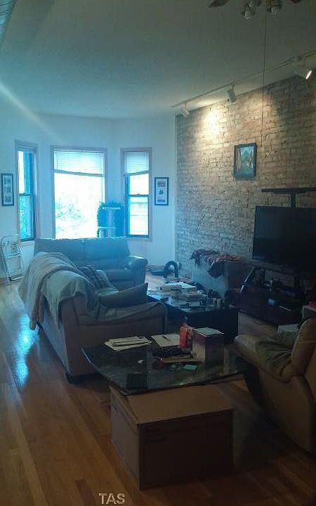 1st image of 818 W Dakin St #5e293vvdt