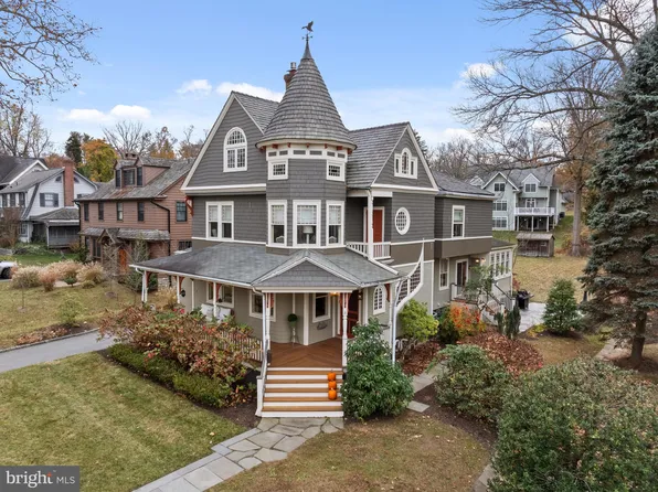 218 Lansdowne Ave, Wayne, PA 19087