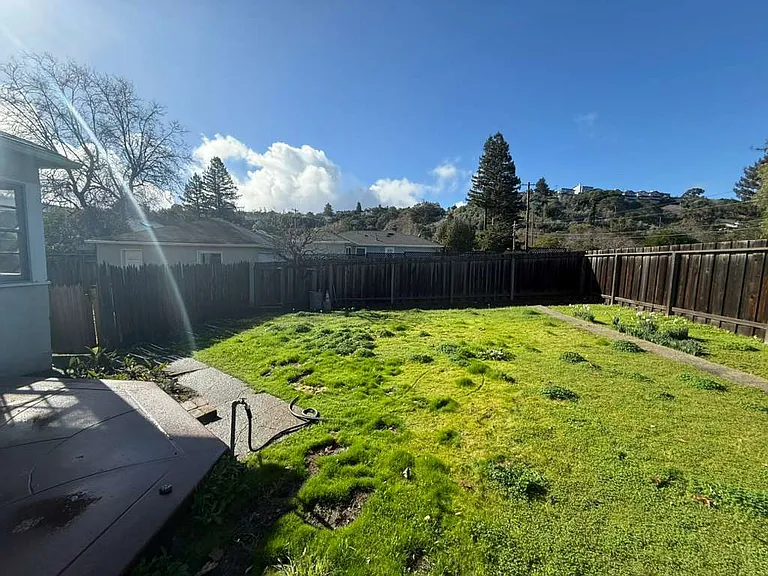 800 Cordilleras Ave — Photo 15