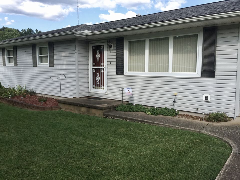 1st image of 206 Lariat Dr