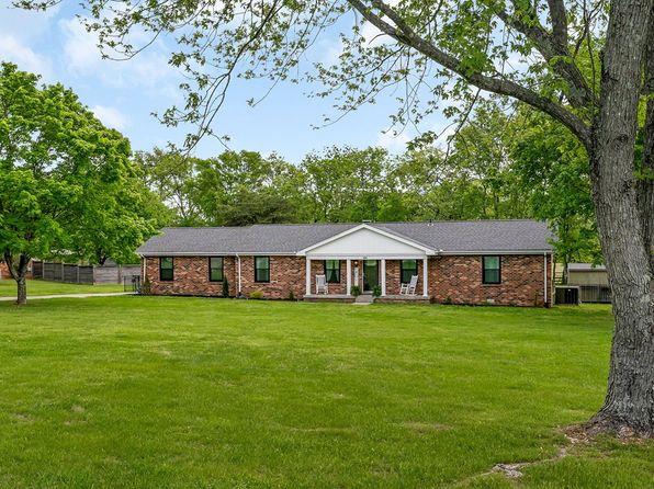 2010 N Bass Dr, Mount Juliet, TN 37122