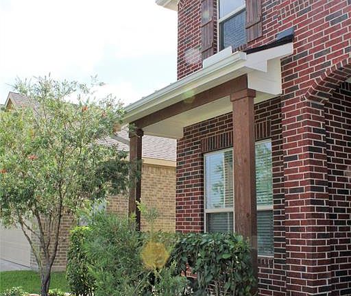 3rd image of 564 Hammersmith Ln