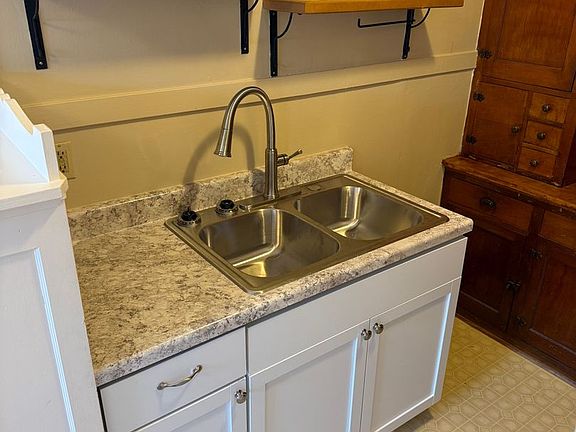 4th image of 2829 Park Ave APT 104