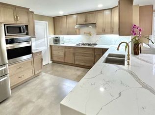 477 Booth Hill Rd, Trumbull, CT 06611