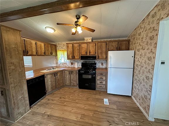 5th image of 12880 4th St