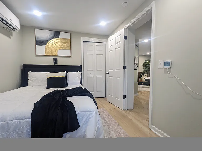 909 E Lenoir St #B — Photo 13