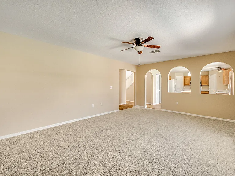 2081 Brookshire Cir — Photo 16
