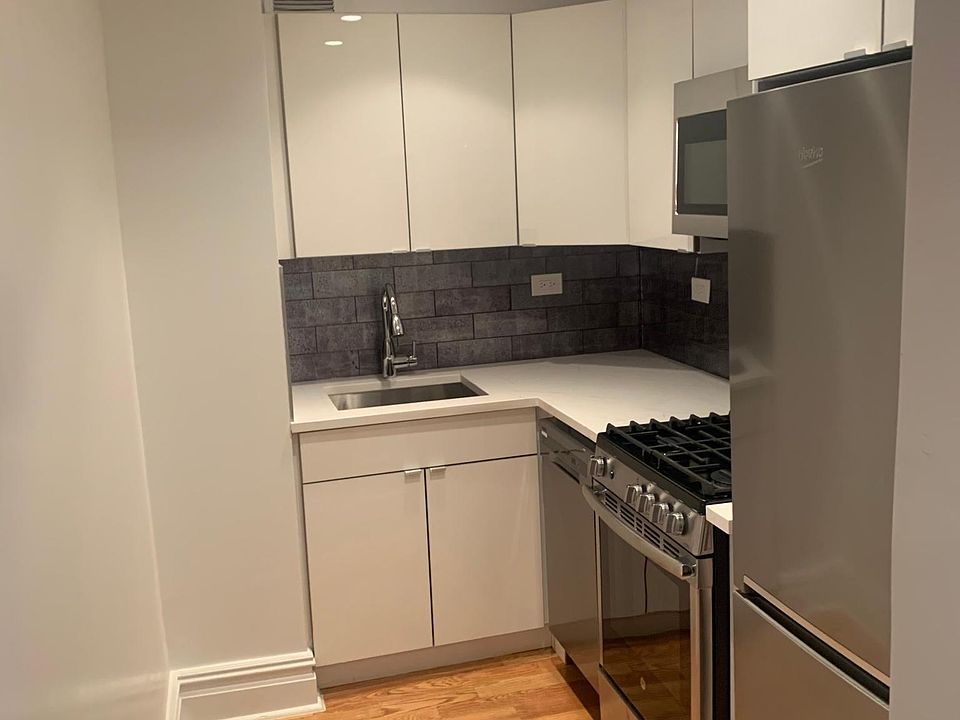 1st image of 13235 Sanford Ave APT 2