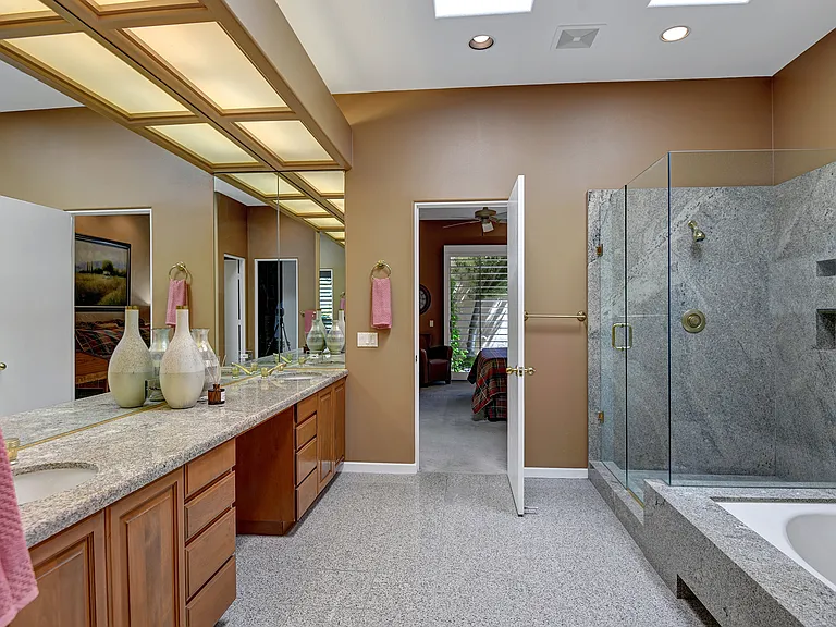 383 Desert Holly Dr — Photo 23