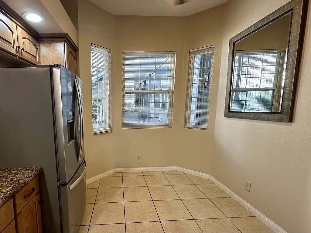 188 W Lemon Ave, #A — Photo 4