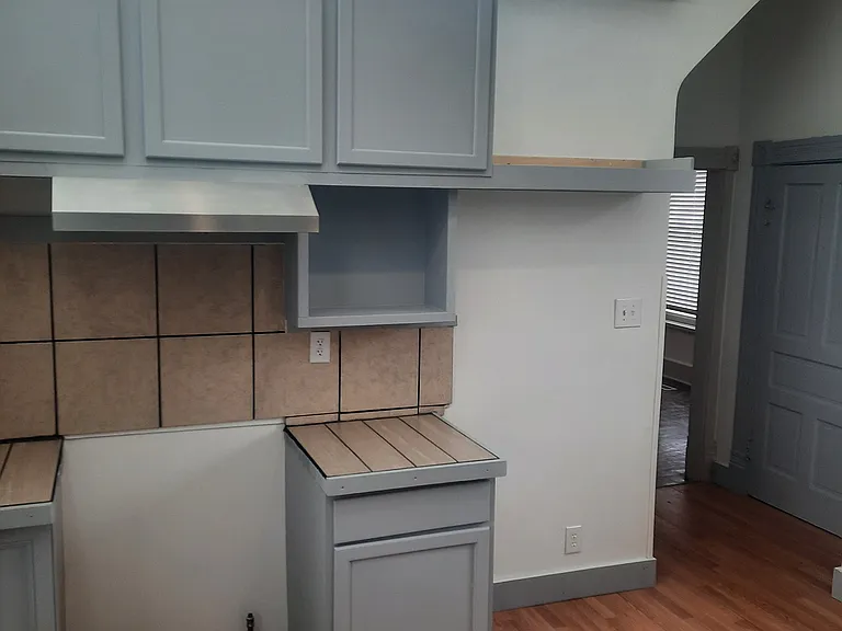 636 N High St — Photo 5