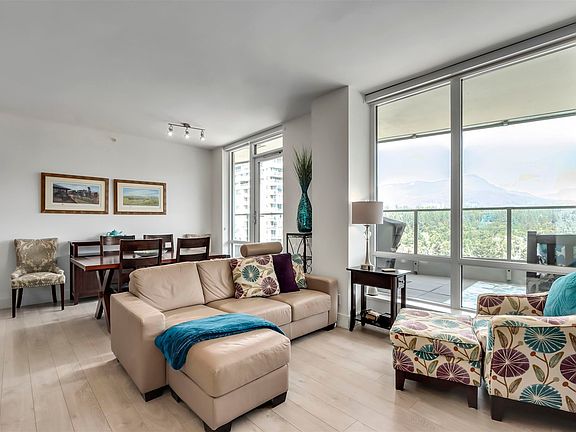 3rd image of 1550 Fern St #2306