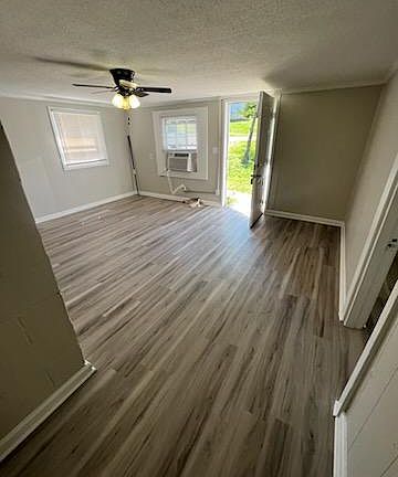 4th image of 250 New Hampshire St #2