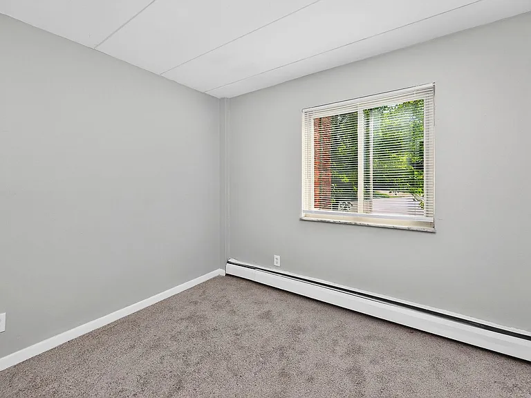3305 Jefferson Ave #6 — Photo 12
