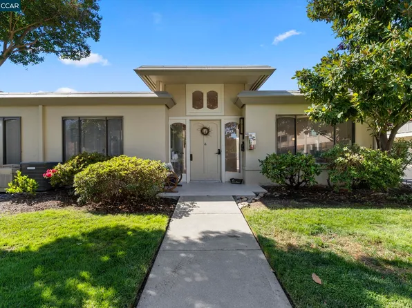 2017 Pine Knoll Dr Unit 4, Walnut Creek, CA 94595