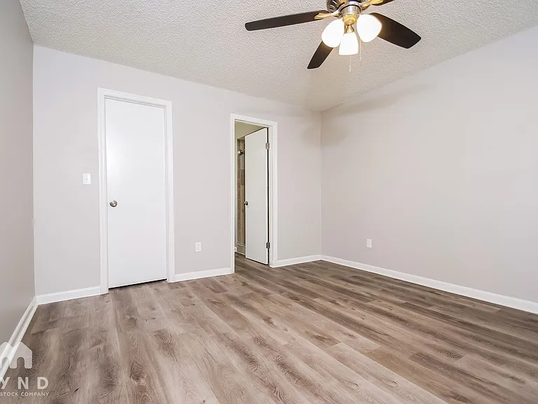 3929 Oak Hammock Dr — Photo 9