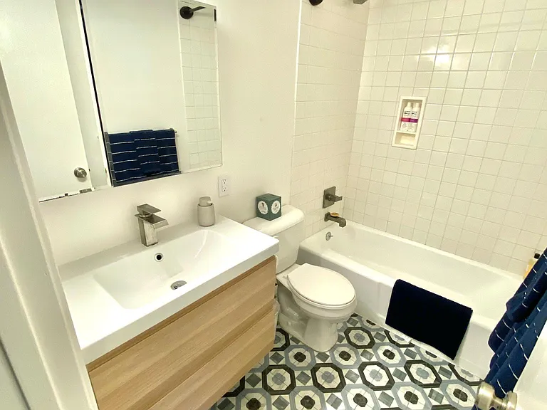 4865 Saratoga Ave — Photo 40